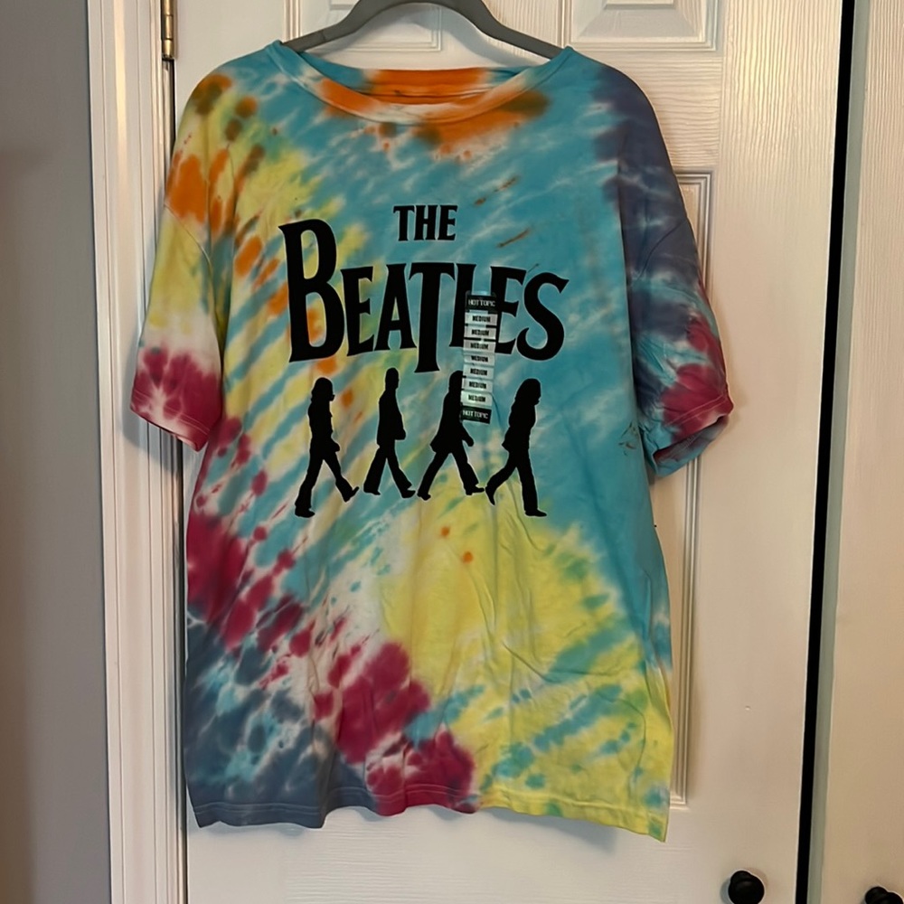 Beatles NWT Tie Dye T-Shirt Size M